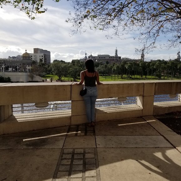 Meet your Posher, .k8teskloset. - Picture 5 of 8